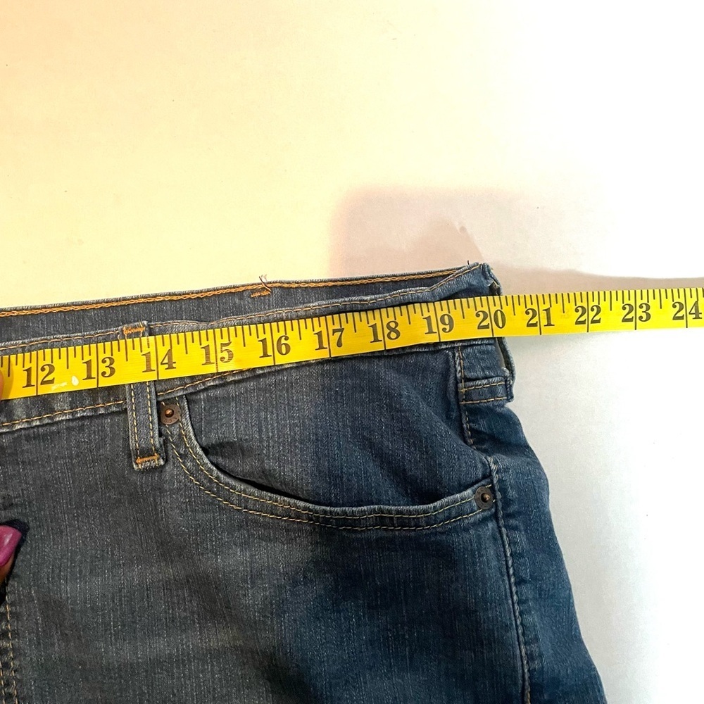 Levi’s 514 Straight Fit Jeans Medium Wash Slight Flare W40 L30 - Picture 9 of 12